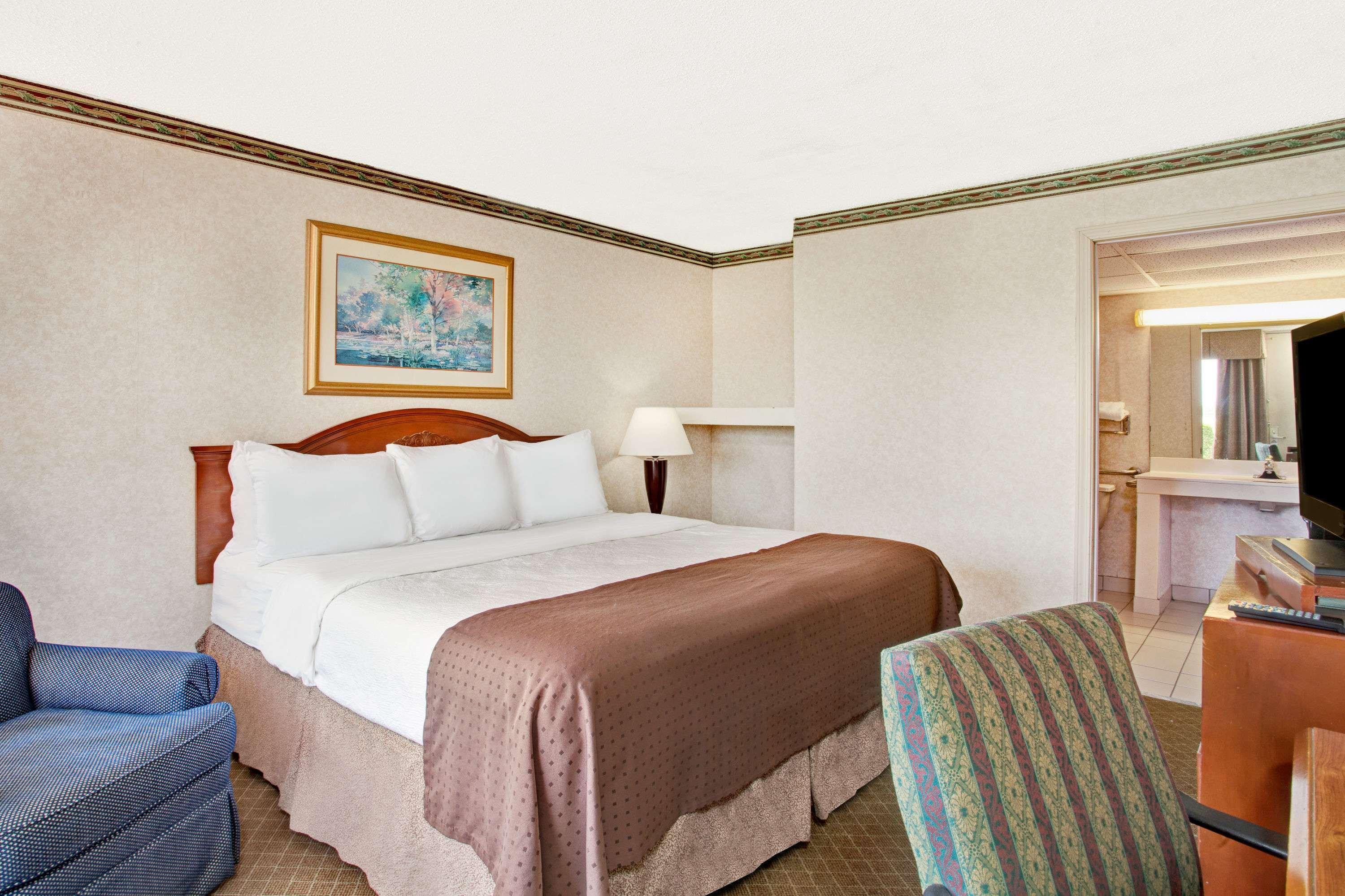 Days Inn By Wyndham Forrest City Exterior foto